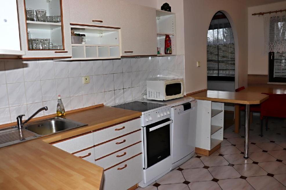 Anna S Bazenem A Welness * Trojanovice