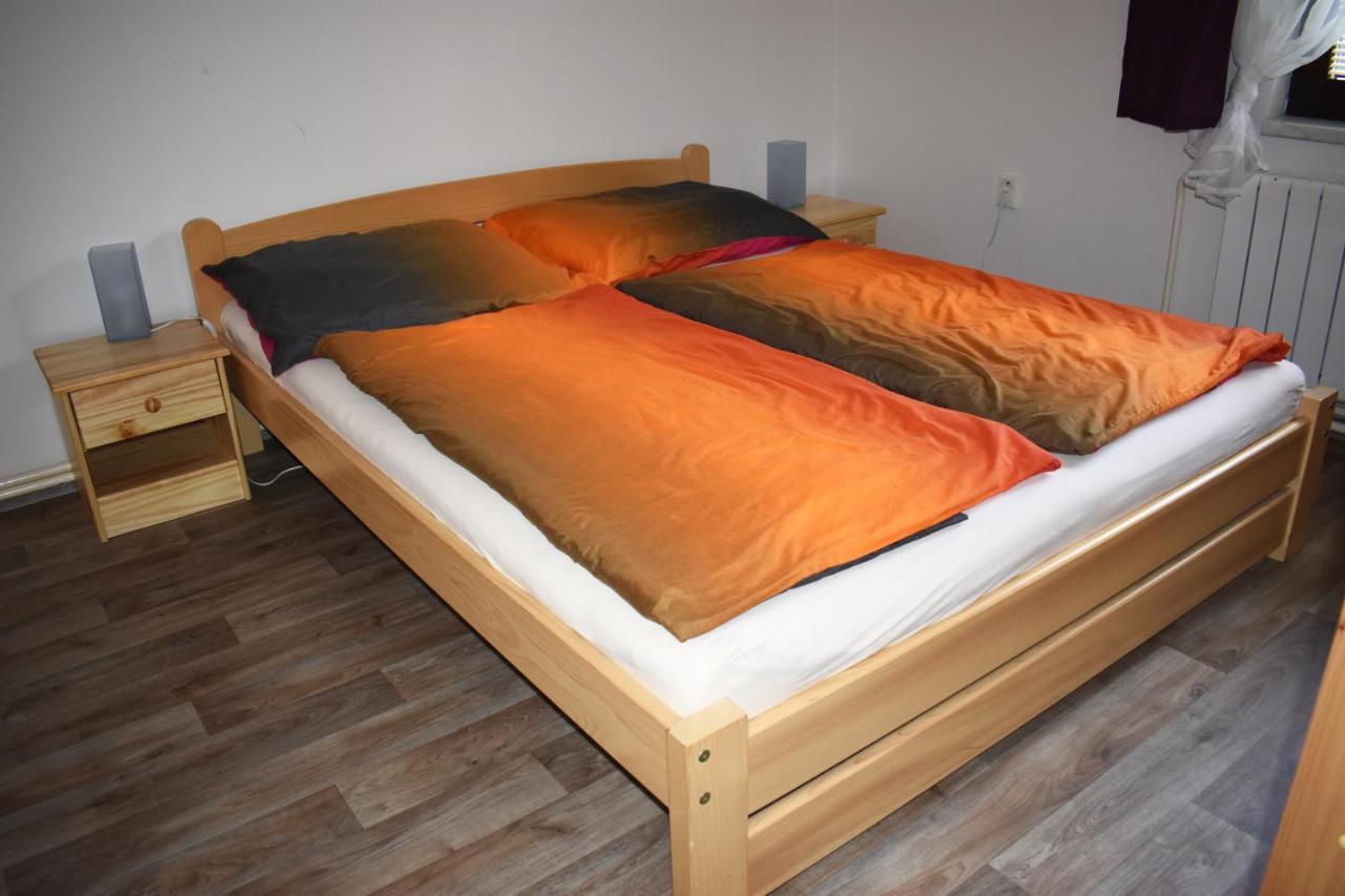 Apartment Anna S Bazenem A Welness